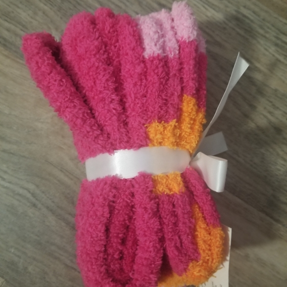 Socks - Picture 3 of 4